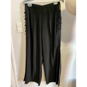 High-waisted black crepe pants